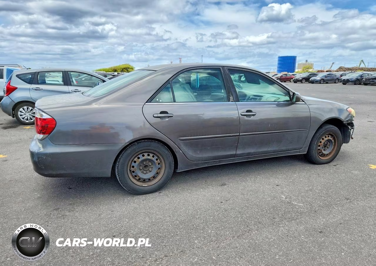 2005 Toyota Camry Standard VIN:JTDBE30K353002330 - 3