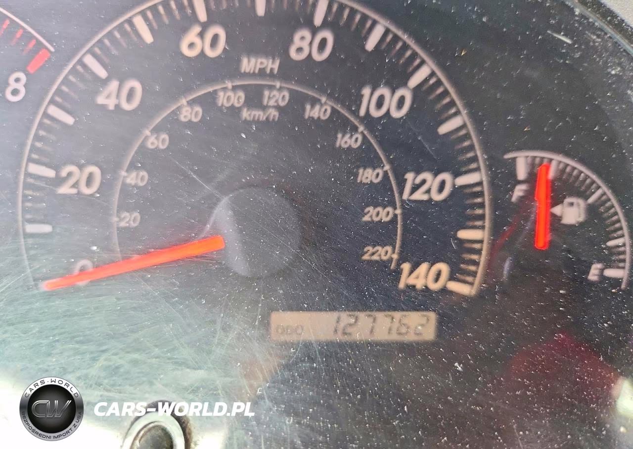 2005 Toyota Camry Standard VIN:JTDBE30K353002330 - 9