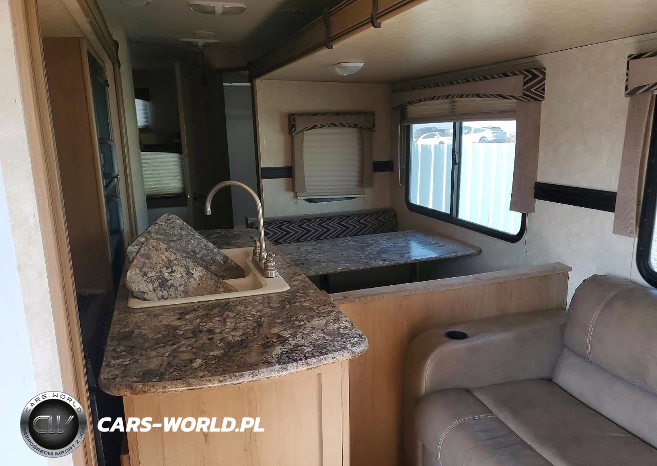 2015 Cruiser Shadow Cruiser Camper VIN:5RXTD2821F1032863 - 6