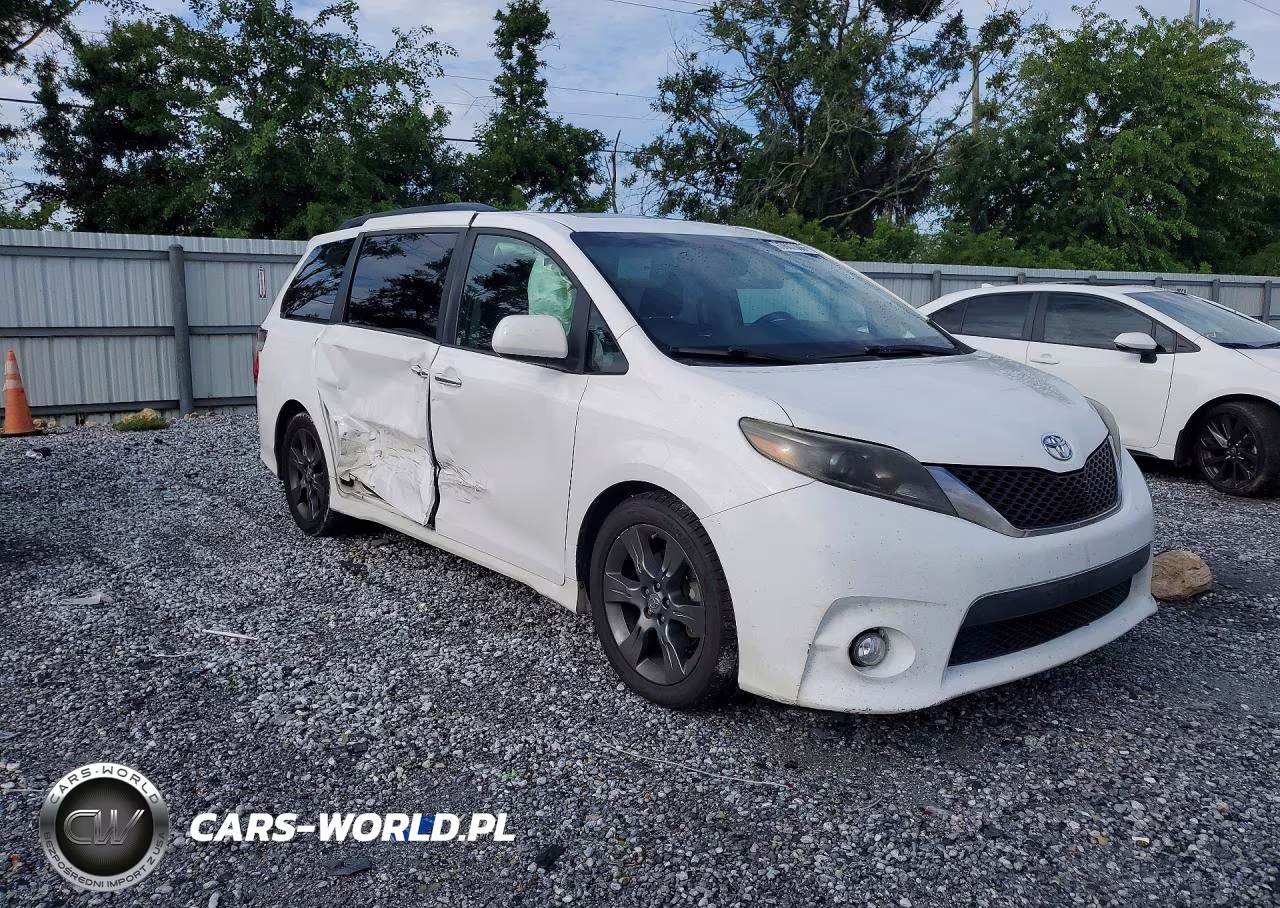 2015 Toyota Sienna Sport VIN:5TDXK3DC1FS621607 - 4
