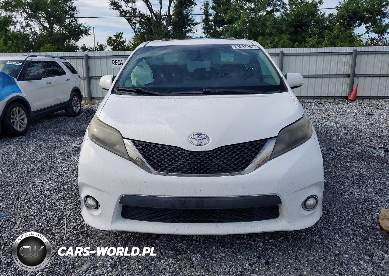 2015 Toyota Sienna Sport VIN:5TDXK3DC1FS621607 - 5