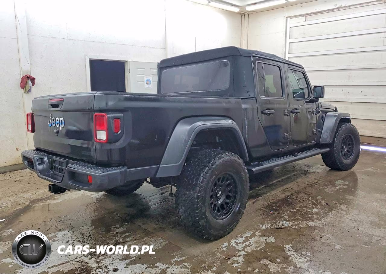 2020 Jeep Gladiator Sport VIN:1C6HJTAG1LL131753 - 3