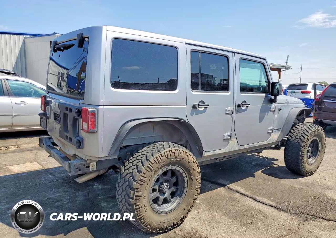 2015 Jeep Wrangler Unlimited Rubicon VIN:1C4BJWFG1FL655076 - 3
