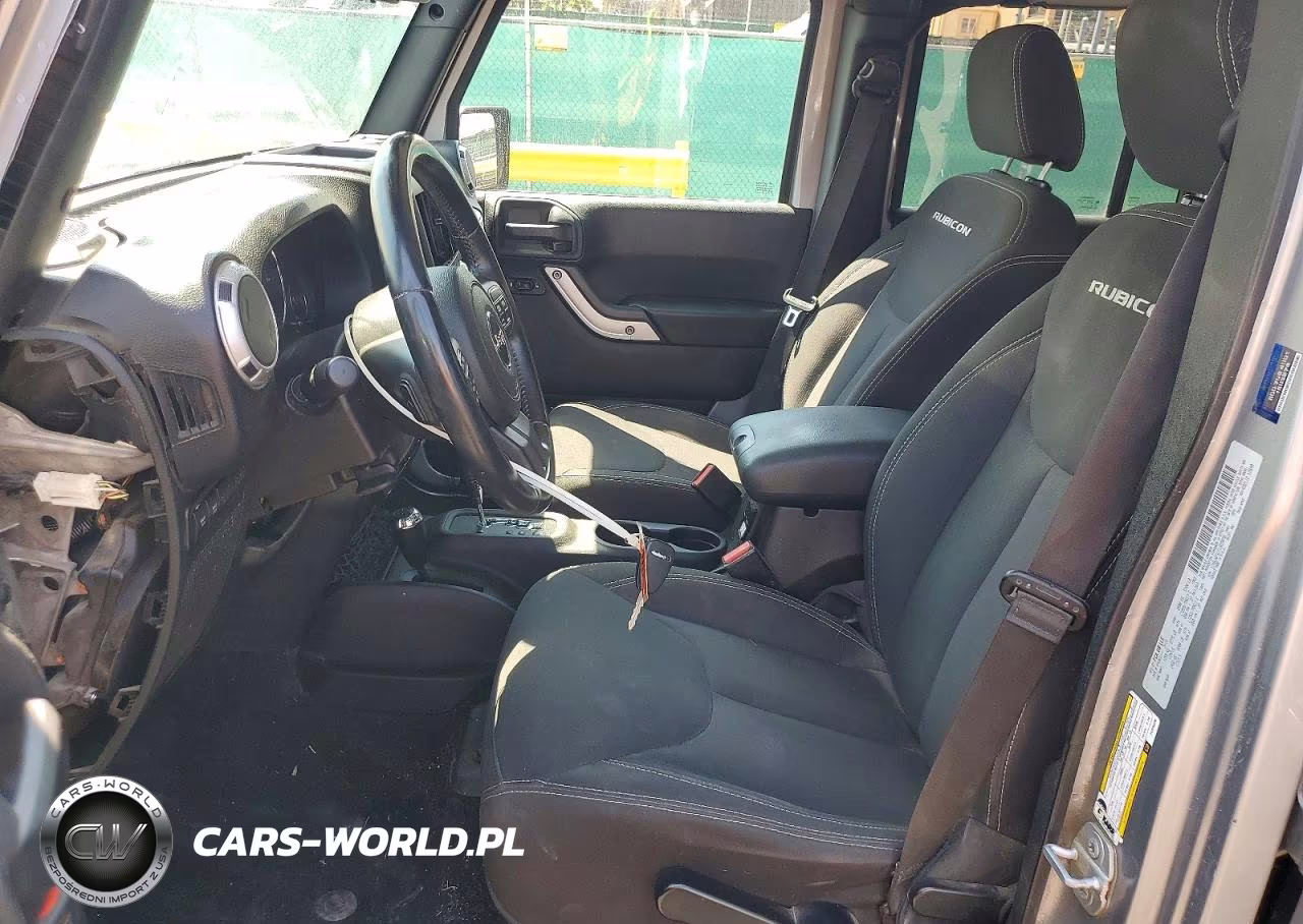 2015 Jeep Wrangler Unlimited Rubicon VIN:1C4BJWFG1FL655076 - 7