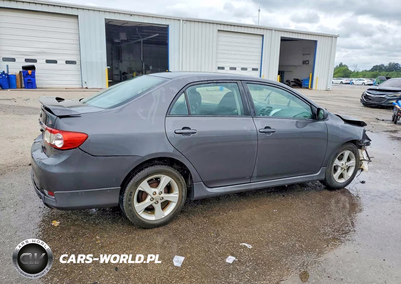 2013 Toyota Corolla S VIN:5YFBU4EE8DP082032 - 3