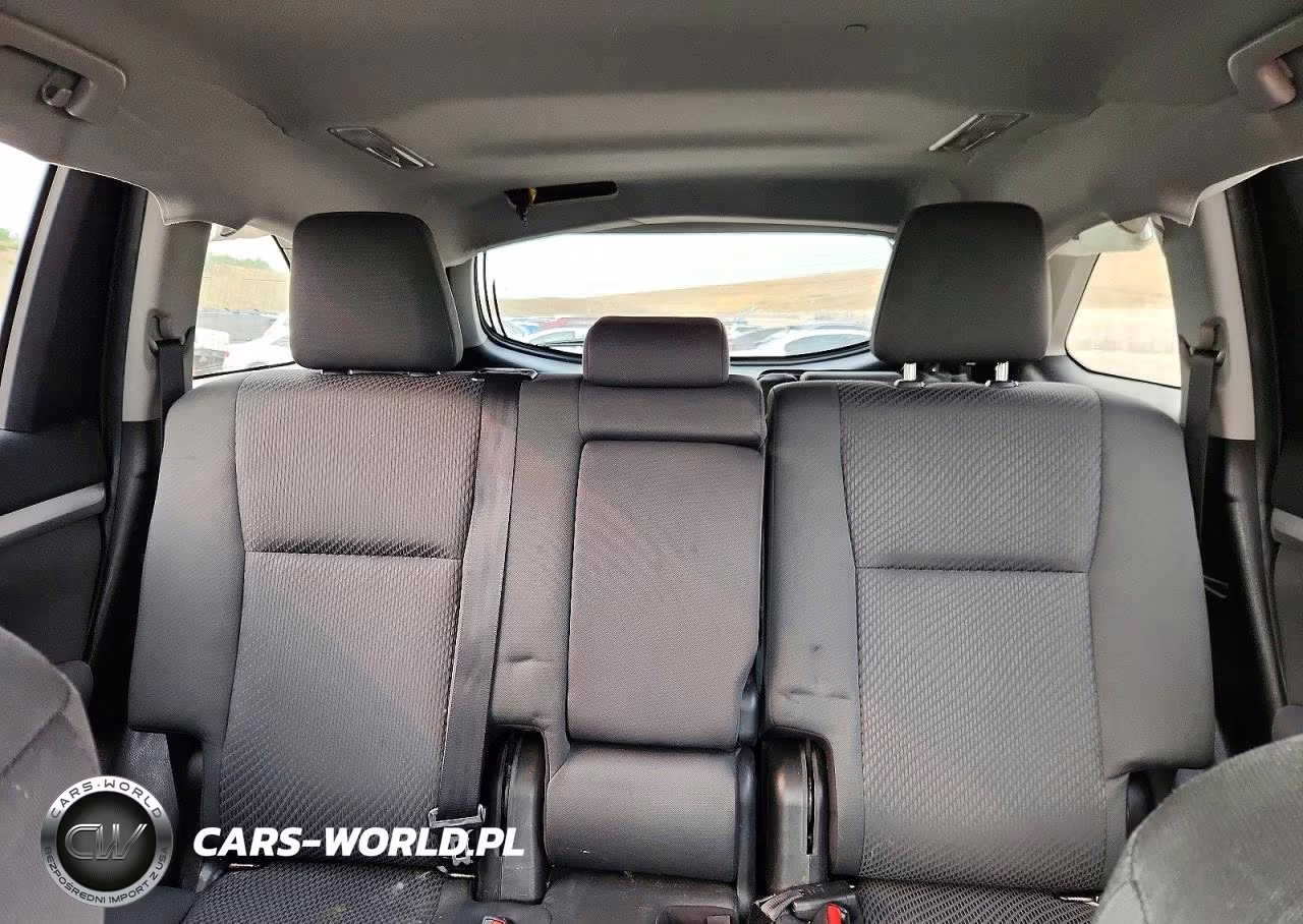 2019 Toyota Highlander Le VIN:5TDBZRFH7KS722047 - 10