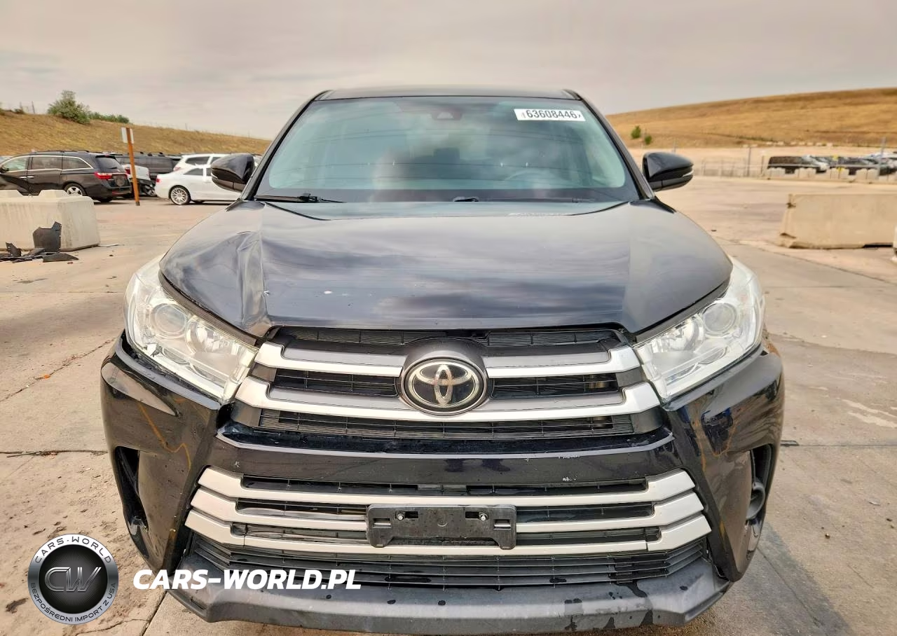 2019 Toyota Highlander Le VIN:5TDBZRFH7KS722047 - 5