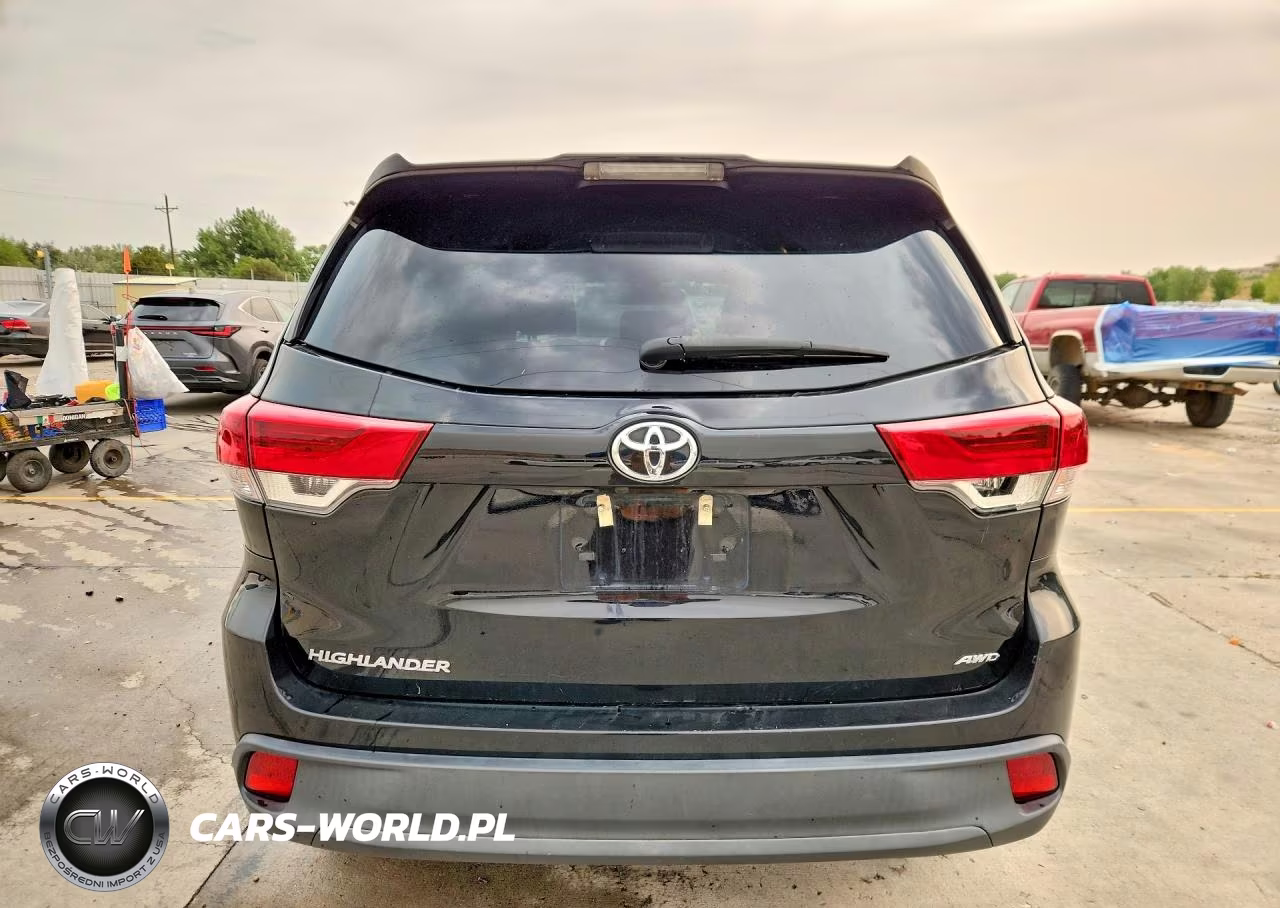 2019 Toyota Highlander Le VIN:5TDBZRFH7KS722047 - 6