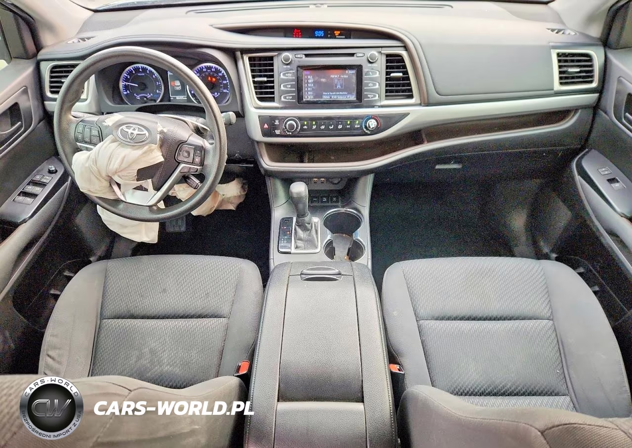 2019 Toyota Highlander Le VIN:5TDBZRFH7KS722047 - 8