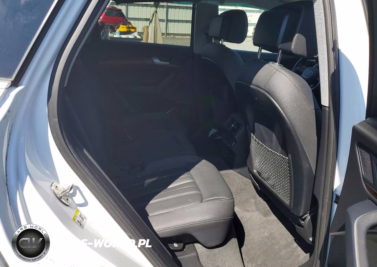 2022 Audi Q5 Premium 45 VIN:WA1GAAFYXN2094098 - 11