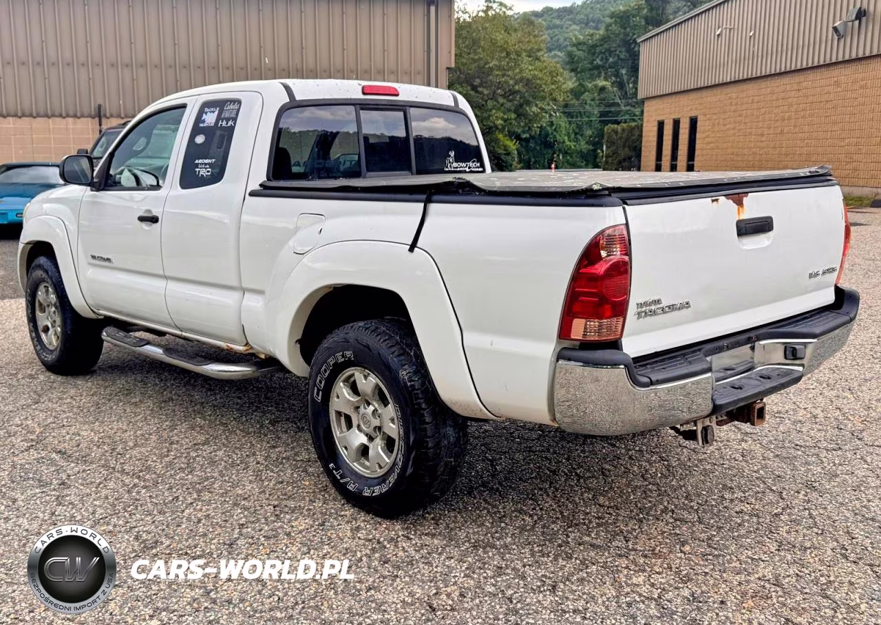 2006 Toyota Tacoma V6 VIN:5TEUU42N86Z147570 - 3