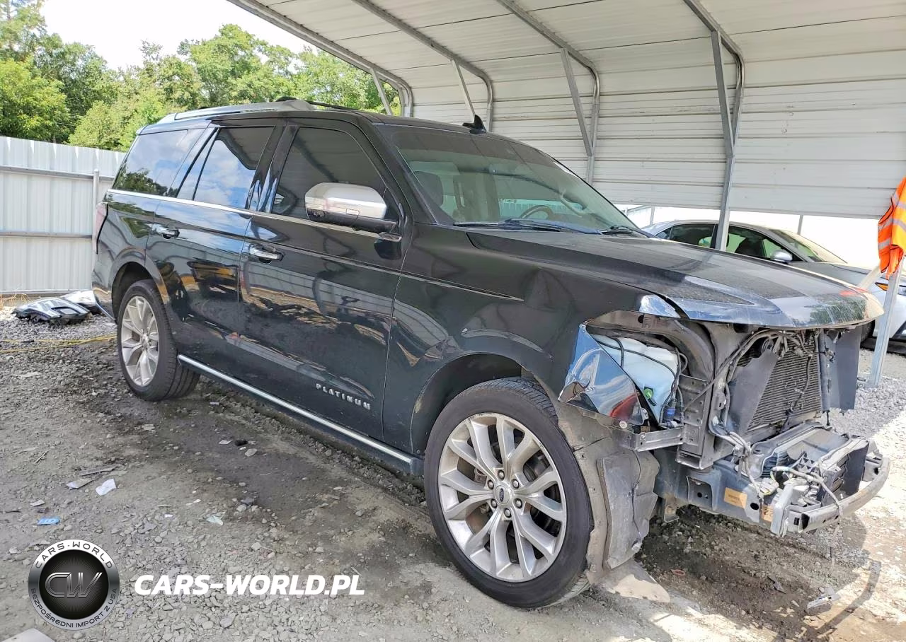 2018 Ford Expedition Platinum VIN:1FMJU1LT3JEA32123 - 4