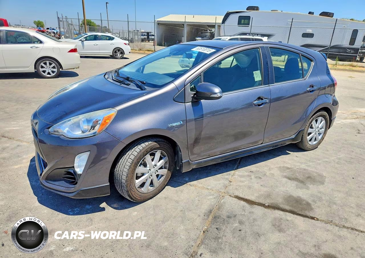 2017 Toyota Prius C Two