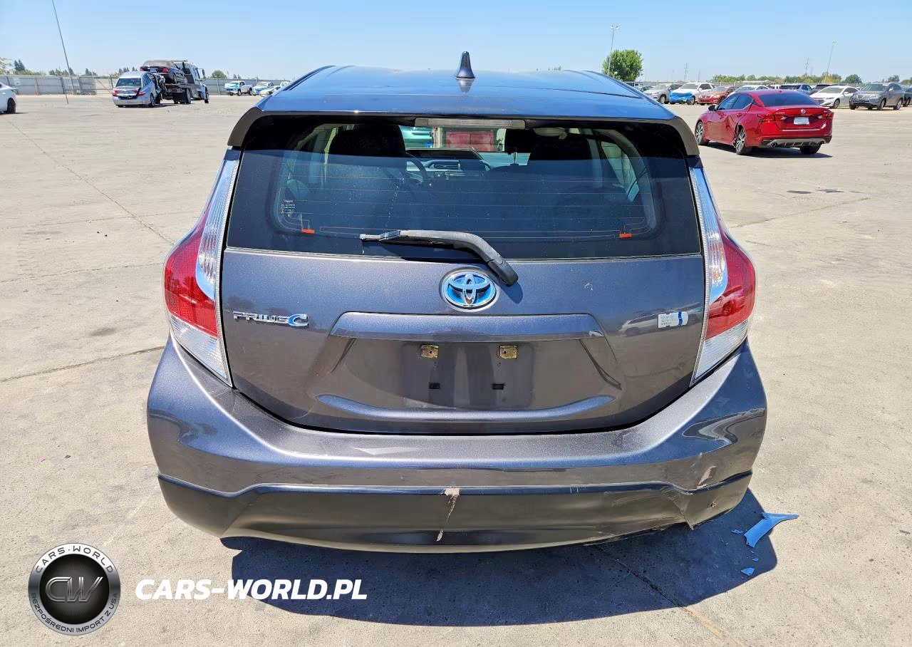 2017 Toyota Prius C Two VIN:JTDKDTB35H1597822 - 6