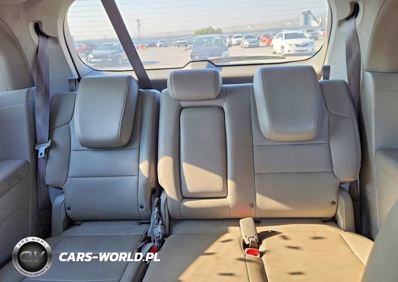 2012 Honda Odyssey Touring VIN:5FNRL5H99CB122778 - 10