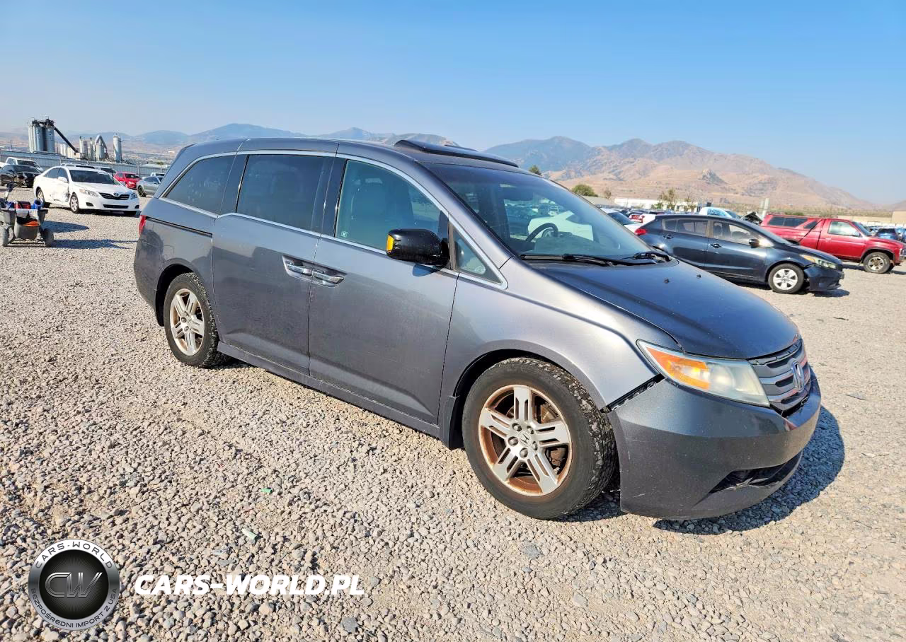 2012 Honda Odyssey Touring VIN:5FNRL5H99CB122778 - 4
