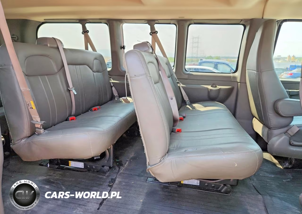 2018 Chevrolet Express G2500 Ls VIN:1GAWGEFP5J1240107 - 11