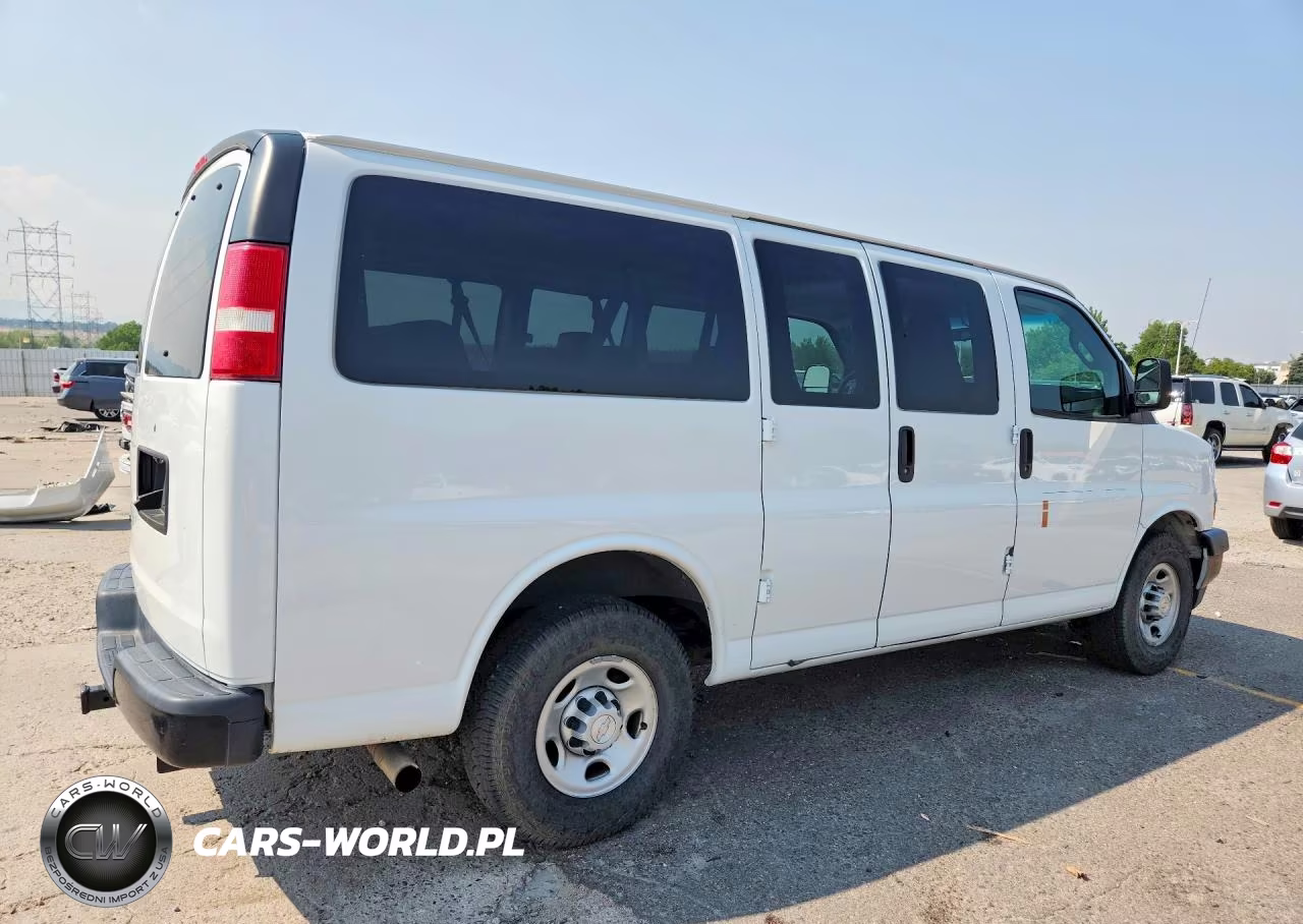2018 Chevrolet Express G2500 Ls VIN:1GAWGEFP5J1240107 - 3