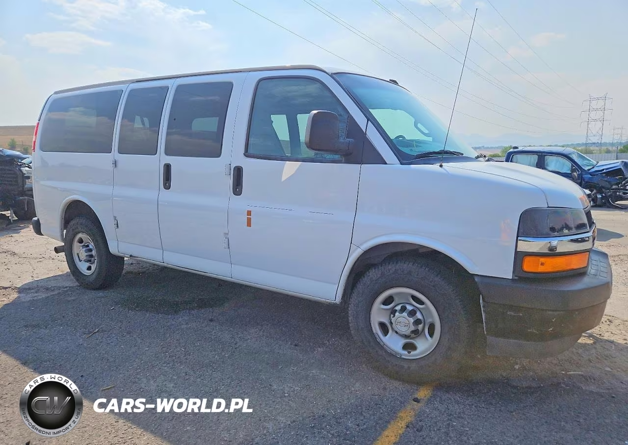 2018 Chevrolet Express G2500 Ls VIN:1GAWGEFP5J1240107 - 4