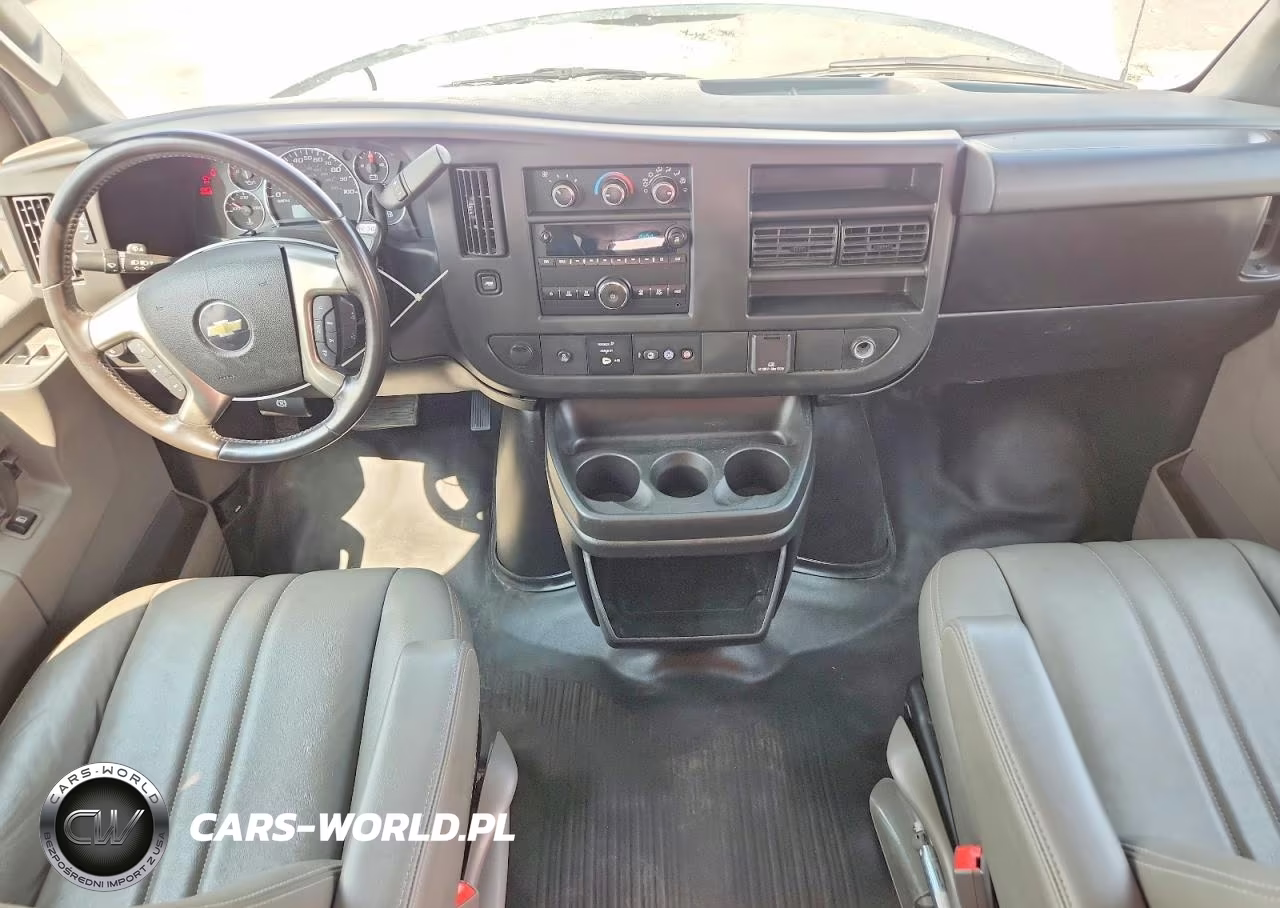 2018 Chevrolet Express G2500 Ls VIN:1GAWGEFP5J1240107 - 8