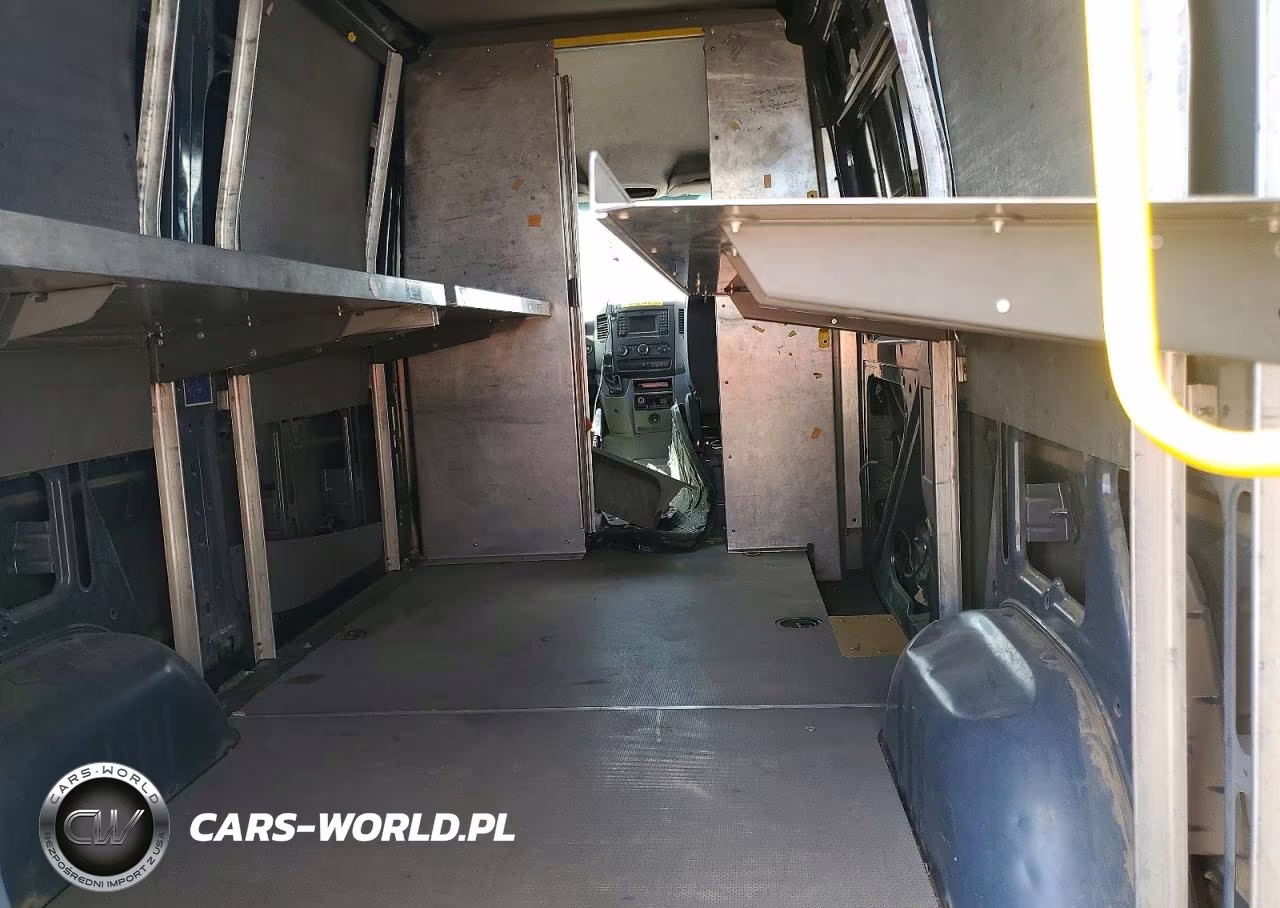2018 Mercedes-Benz Sprinter 2500 VIN:WD3PE7CD7JP632035 - 10