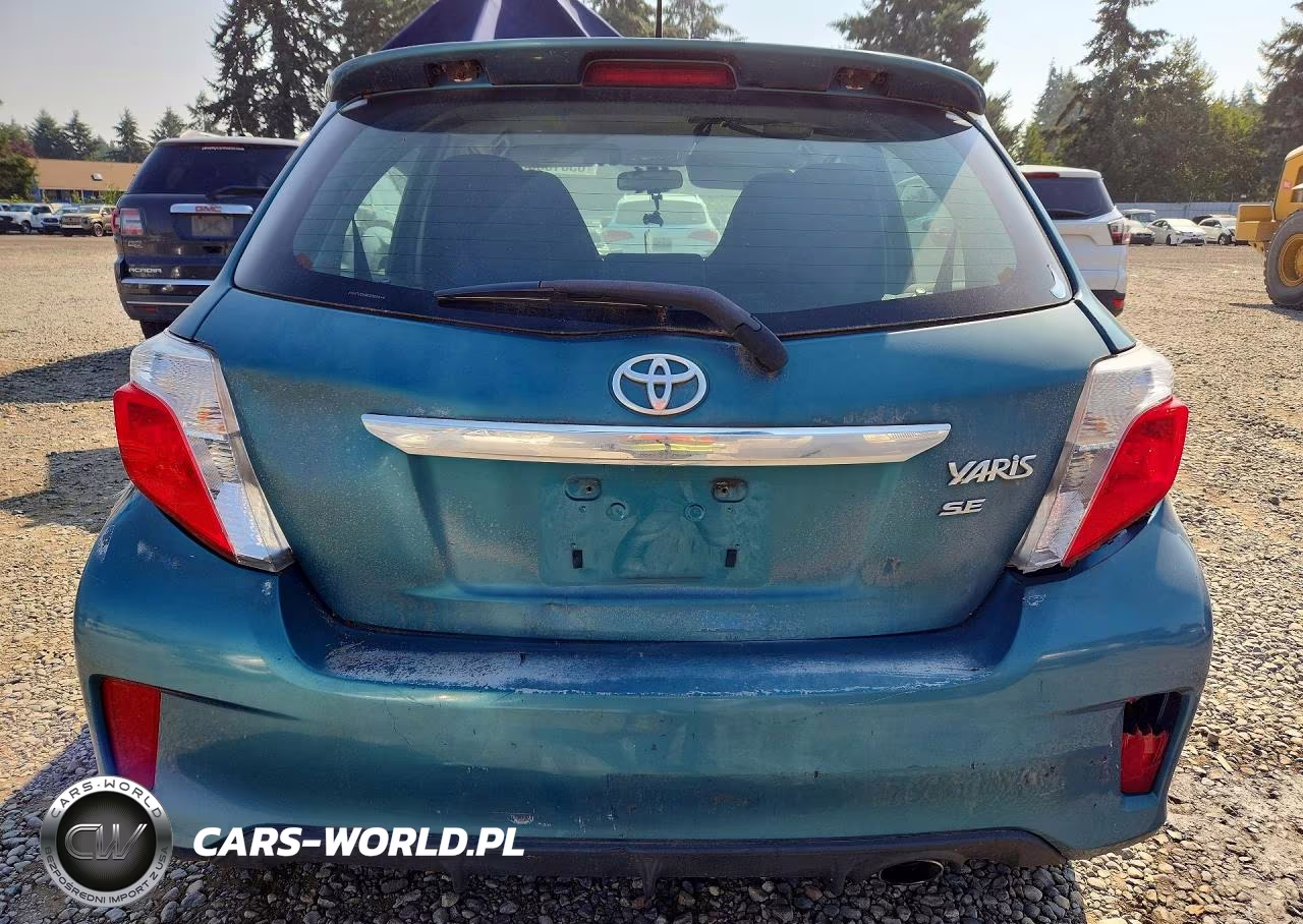 2012 Toyota Yaris 5-Door Se VIN:JTDKTUD39CD506144 - 6