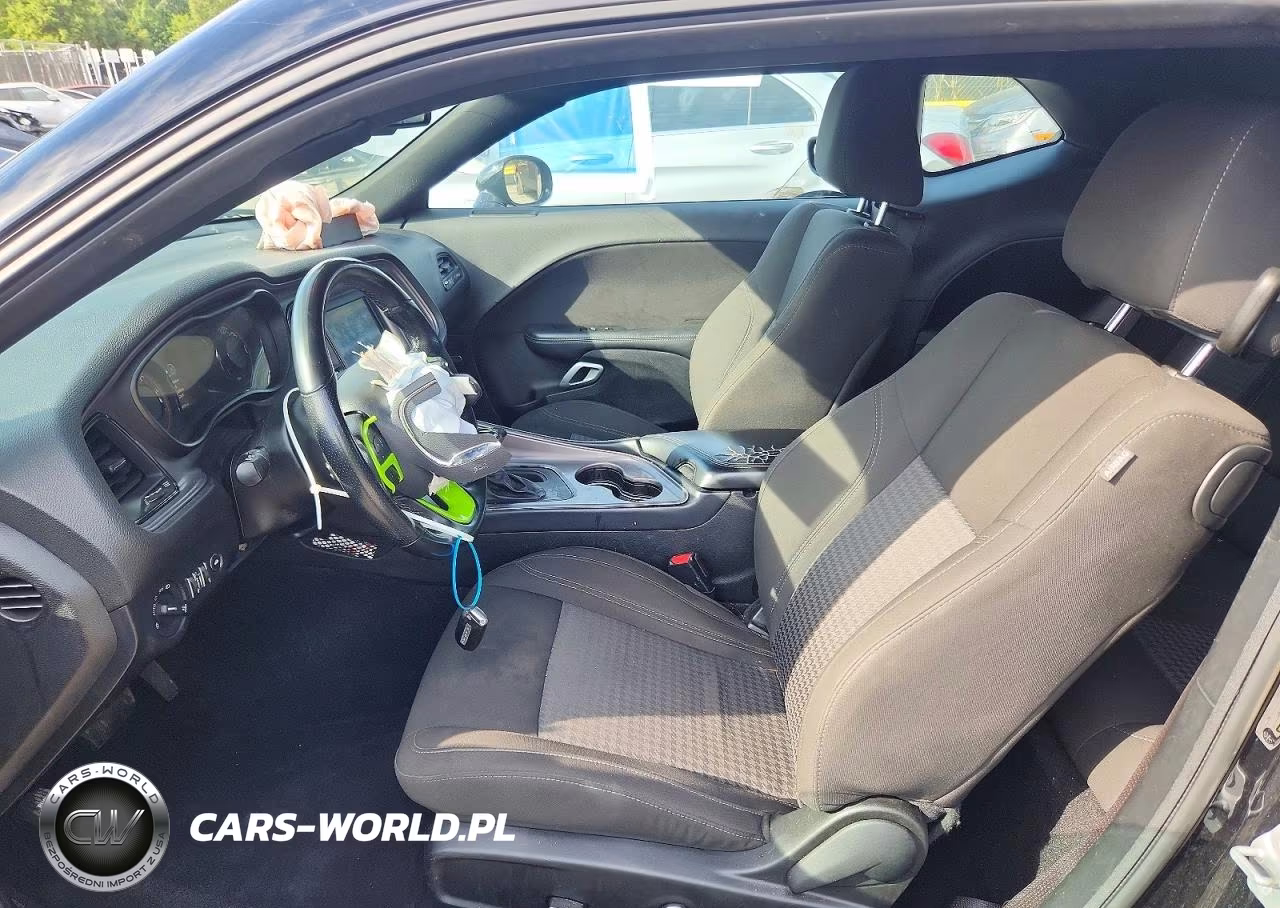 2023 Dodge Challenger Sxt VIN:2C3CDZAG3PH686160 - 7