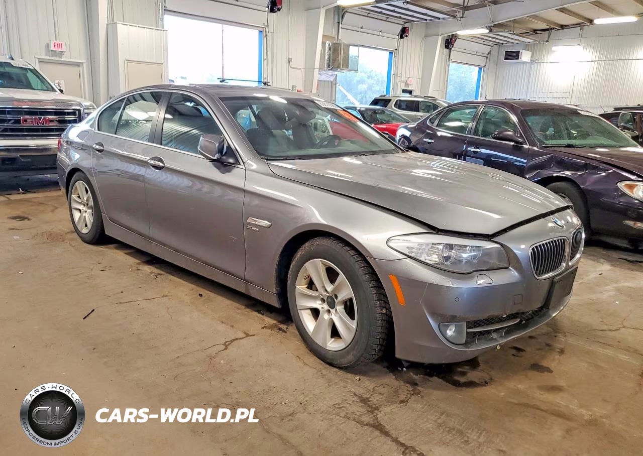 2012 BMW 528 Xi VIN:WBAXH5C57CDW04568 - 4