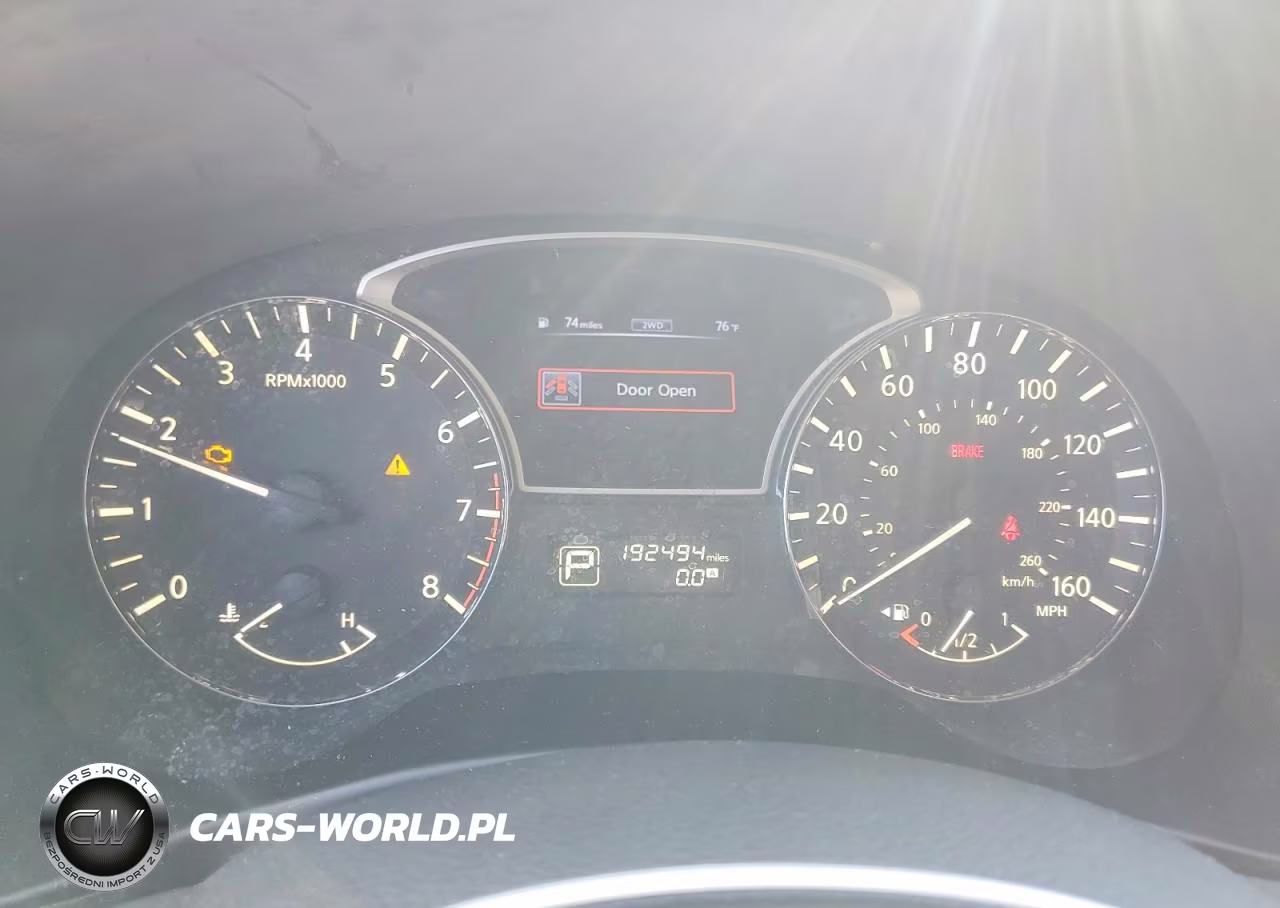 2014 Nissan Pathfinder S VIN:5N1AR2MMXEC720149 - 9