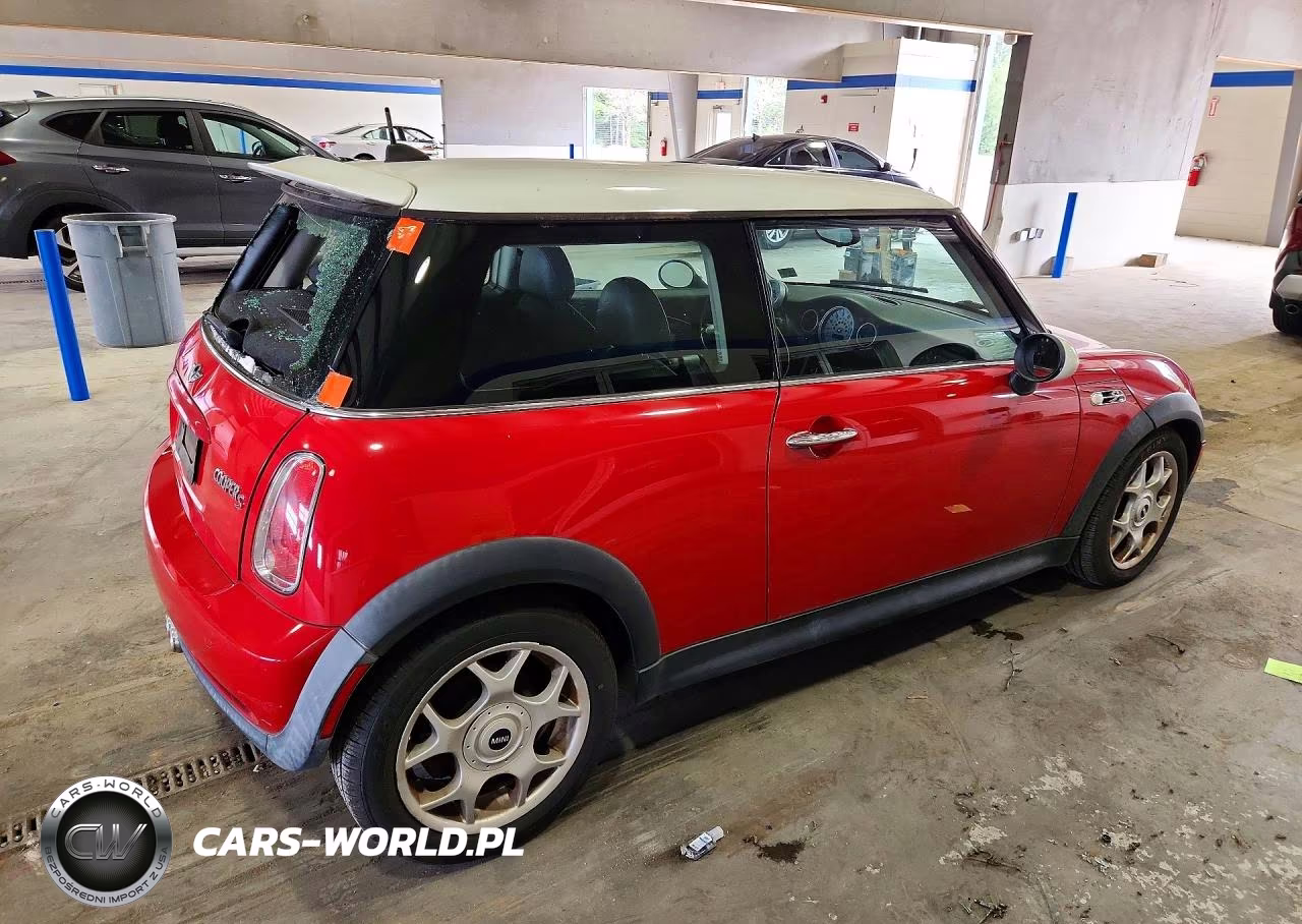 2005 Mini Cooper S VIN:WMWRE33545TL15422 - 3