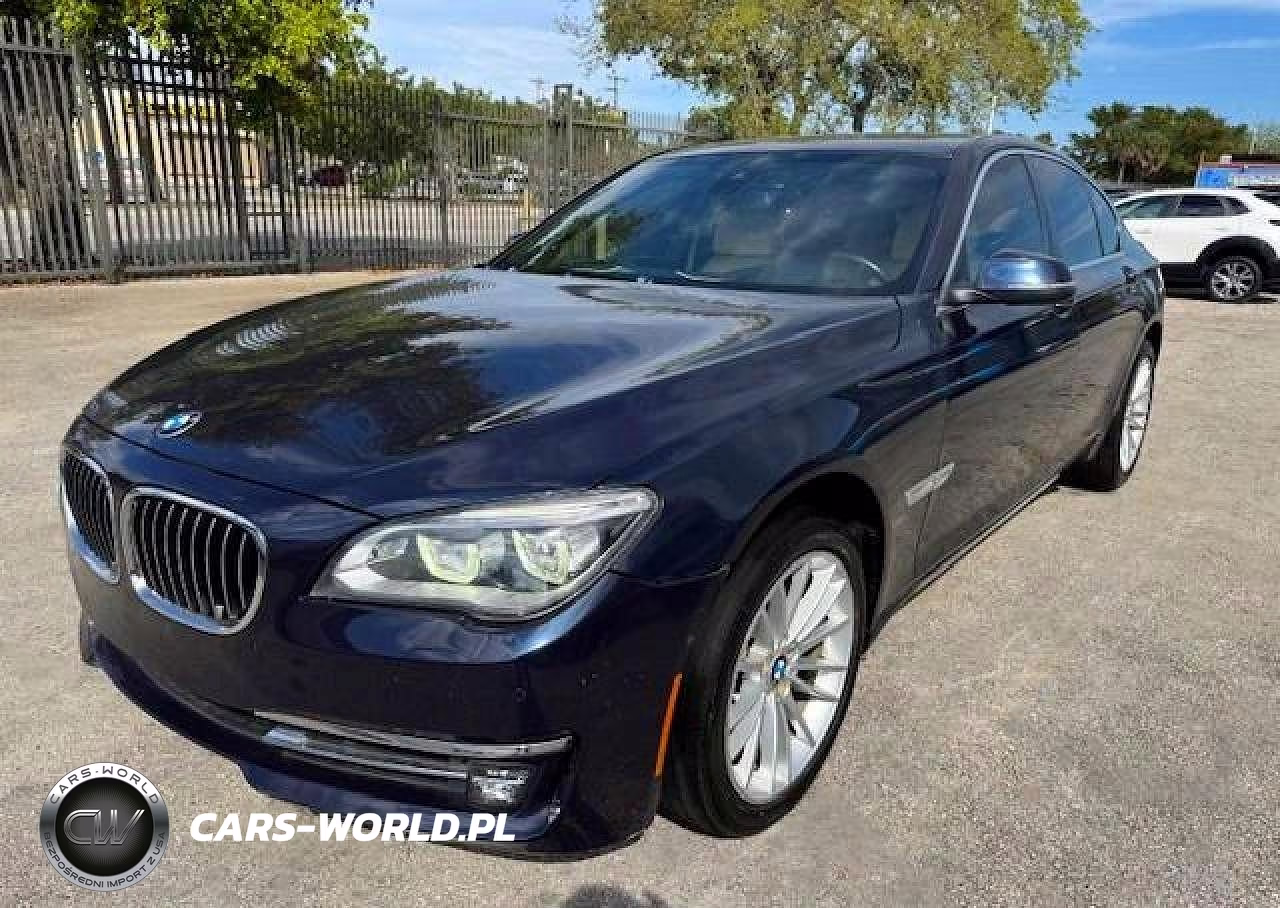 2015 BMW 750 Xi – zdjęcie 1 z 15