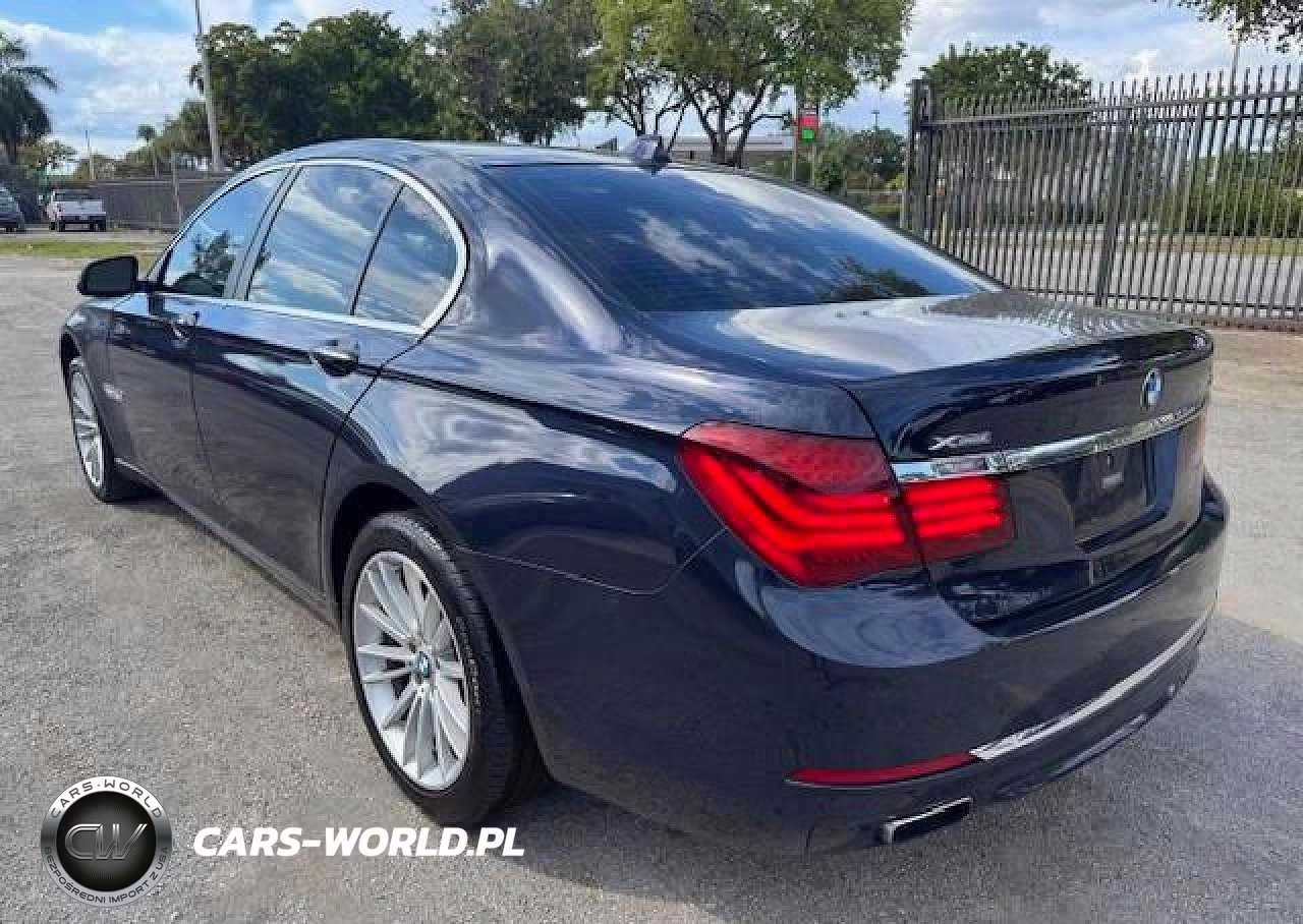 2015 BMW 750 Xi VIN:WBAYB6C5XFD965910 - 2
