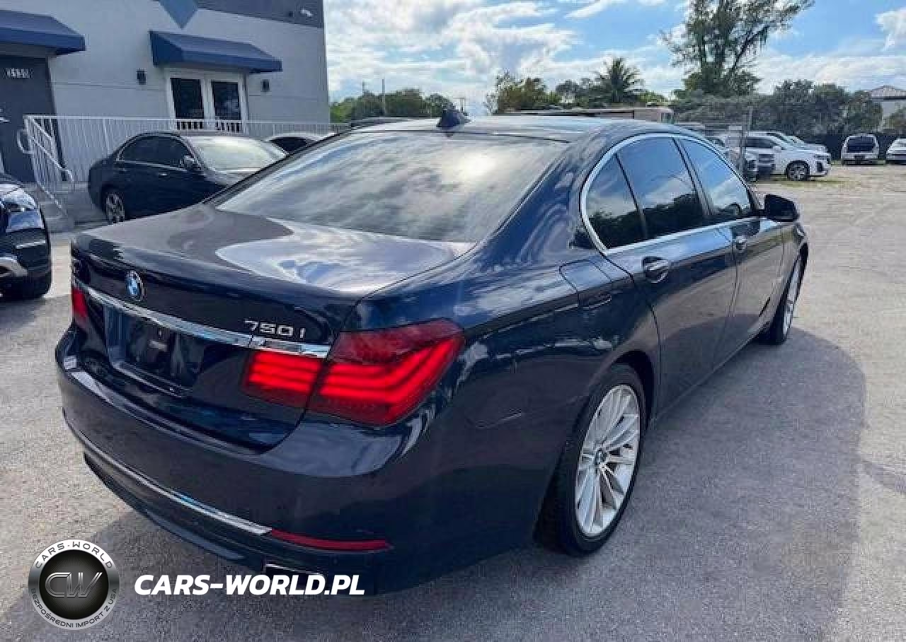 2015 BMW 750 Xi VIN:WBAYB6C5XFD965910 - 3