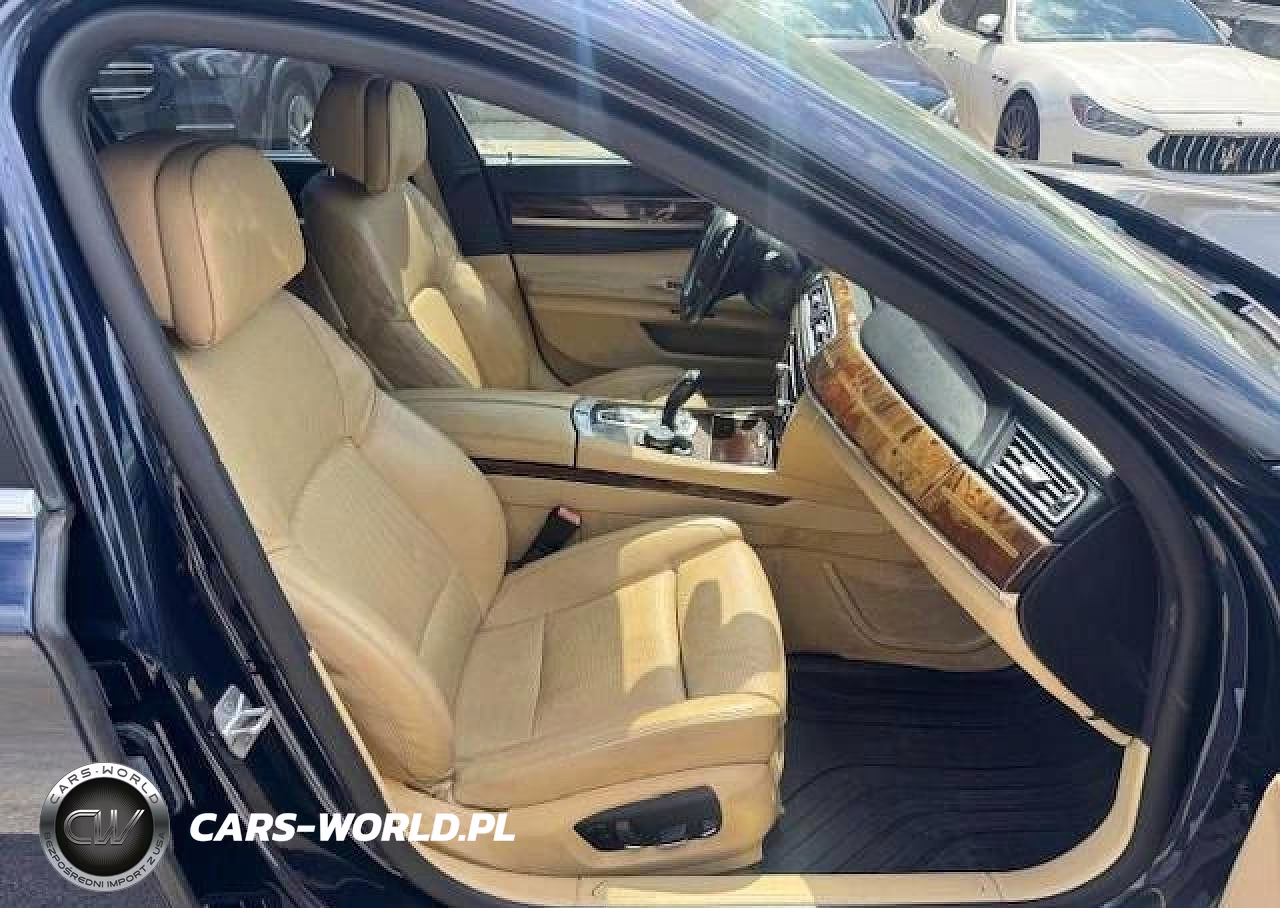 2015 BMW 750 Xi VIN:WBAYB6C5XFD965910 - 7