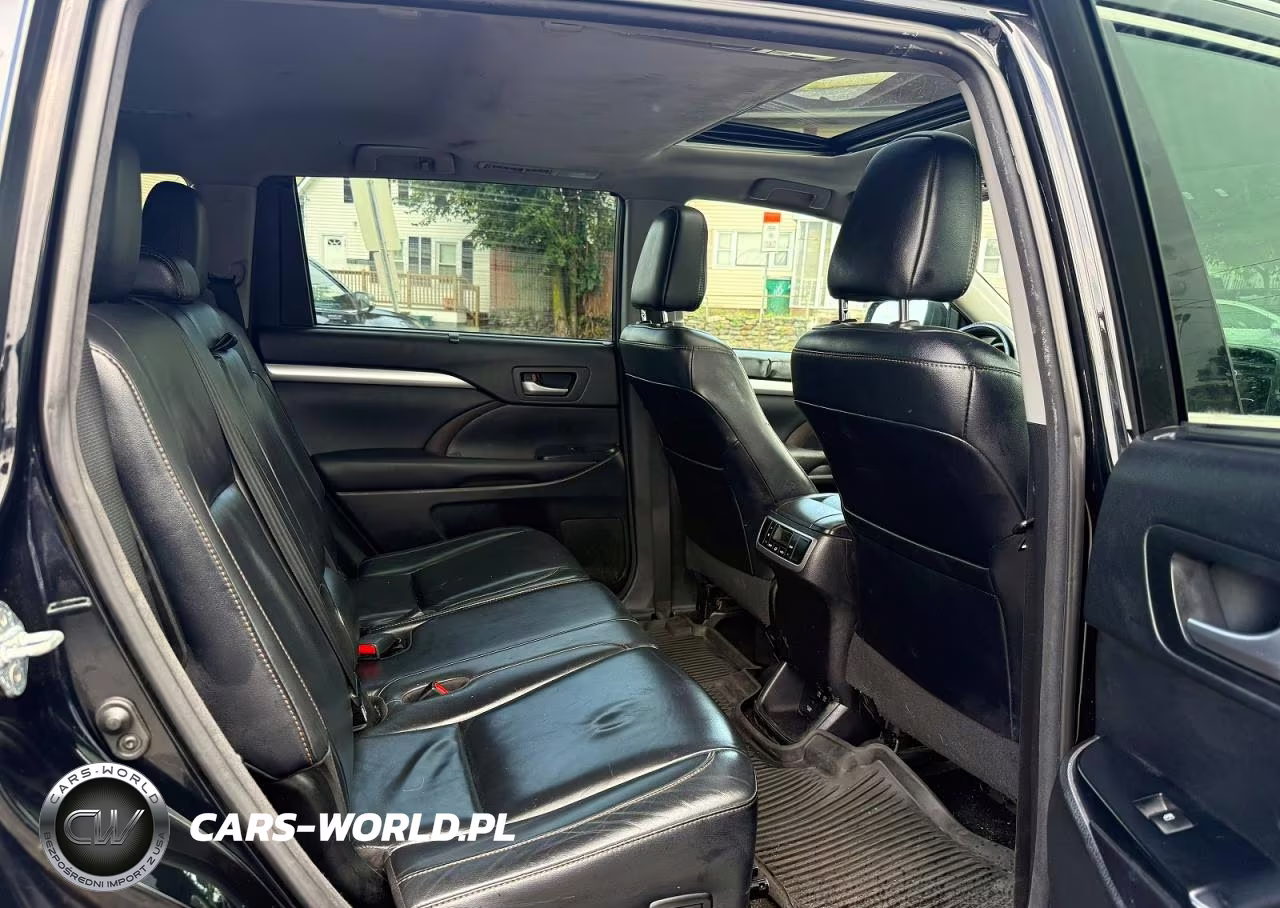 2017 Toyota Highlander Xle VIN:5TDJZRFH6HS371118 - 6