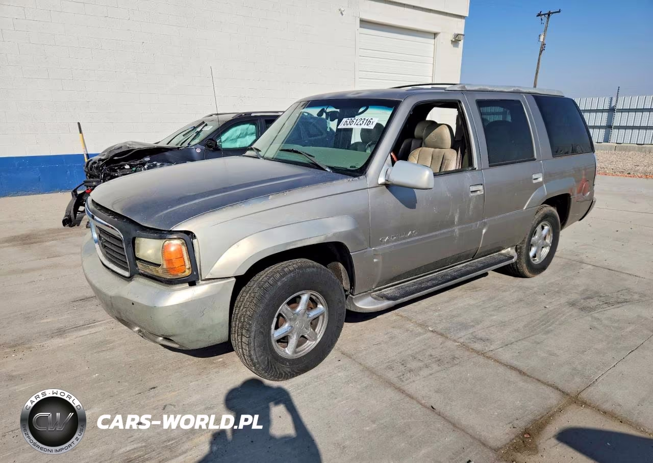 2000 Cadillac Escalade Luxury