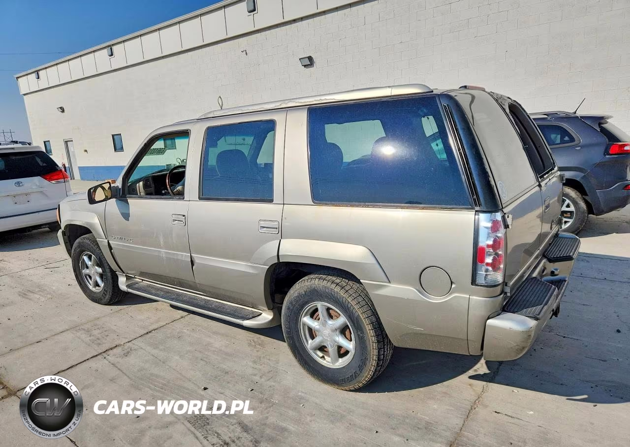 2000 Cadillac Escalade Luxury VIN:1GYEK63R3YR180864 - 2