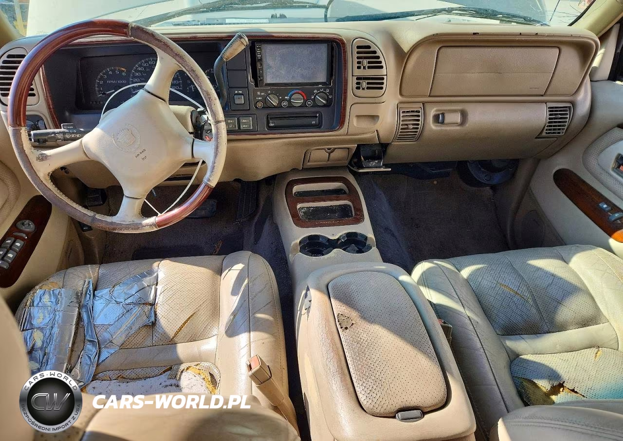 2000 Cadillac Escalade Luxury VIN:1GYEK63R3YR180864 - 8