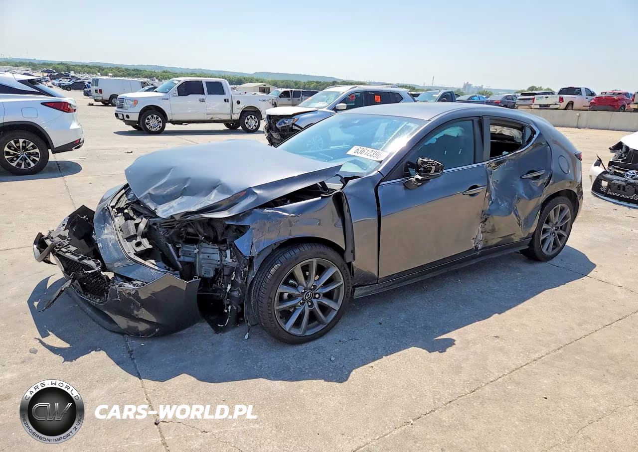 MAZDA MAZDA3 – zdjęcie 1 z 12