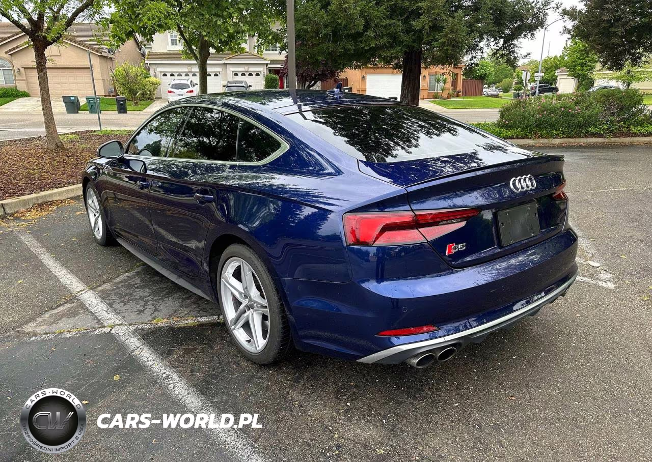2018 Audi S5 Prestige VIN:WAUC4CF51JA083954 - 3
