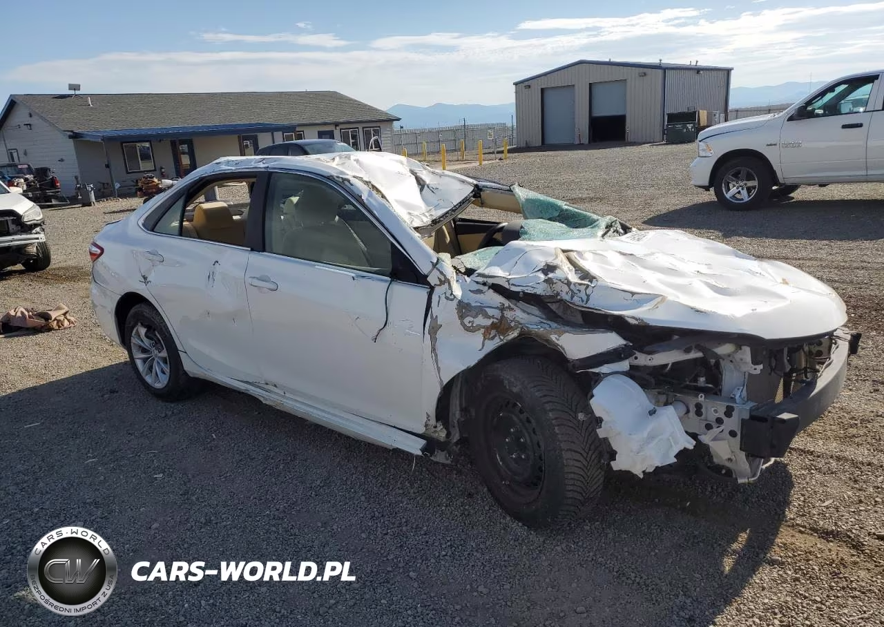 2016 Toyota Camry Le VIN:4T4BF1FK3GR535172 - 4