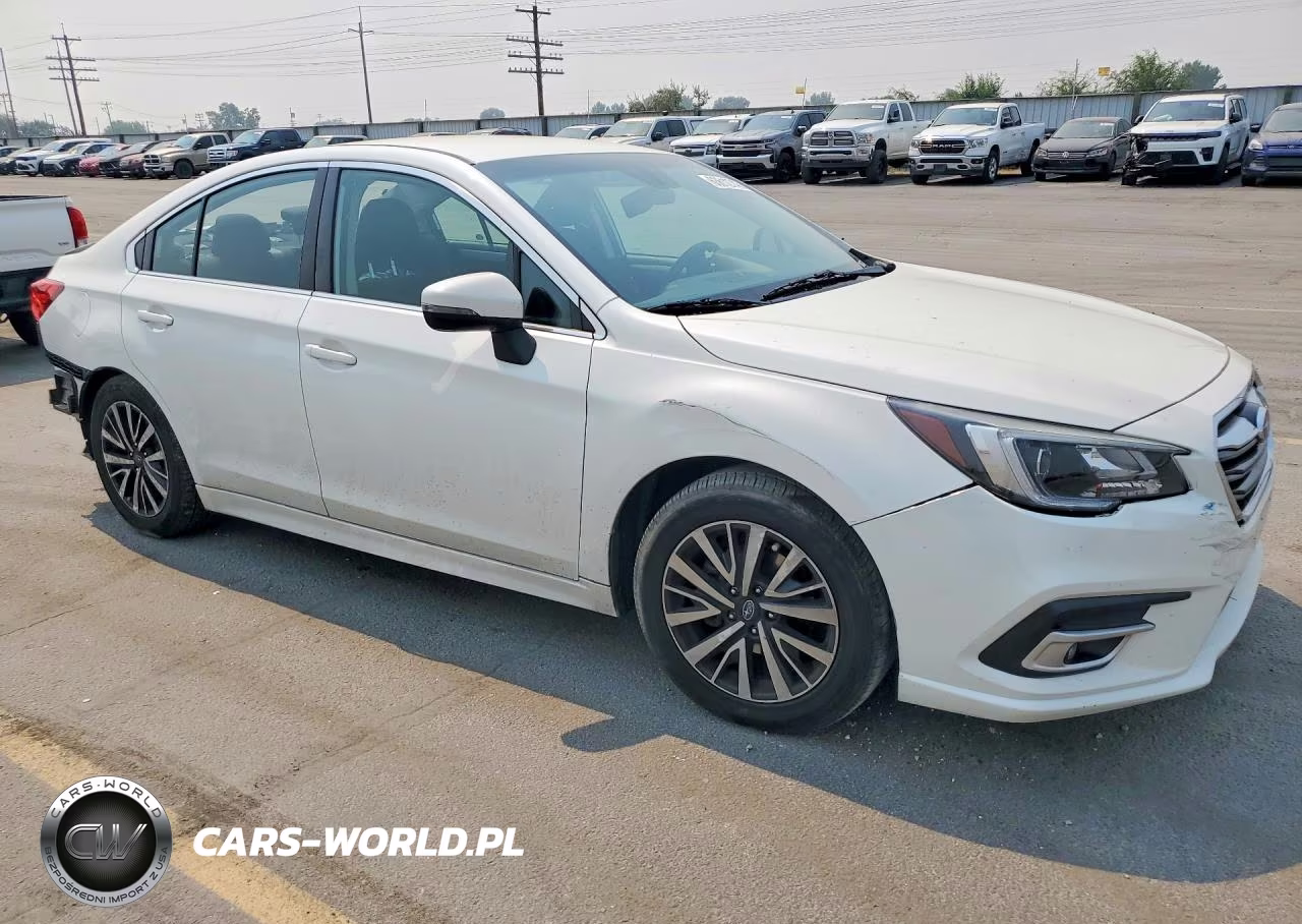 2018 Subaru Legacy 2.5I Premium VIN:4S3BNAF61J3022410 - 4