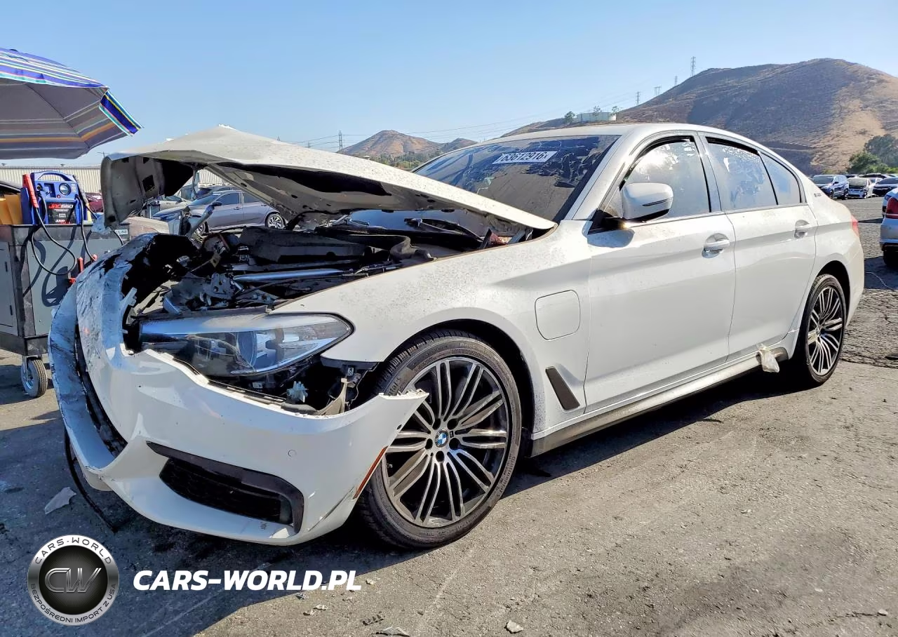 2019 BMW 530E – zdjęcie 1 z 12