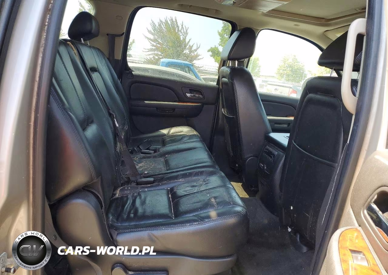 2007 Chevrolet Suburban K1500 VIN:3GNFK16357G132986 - 11