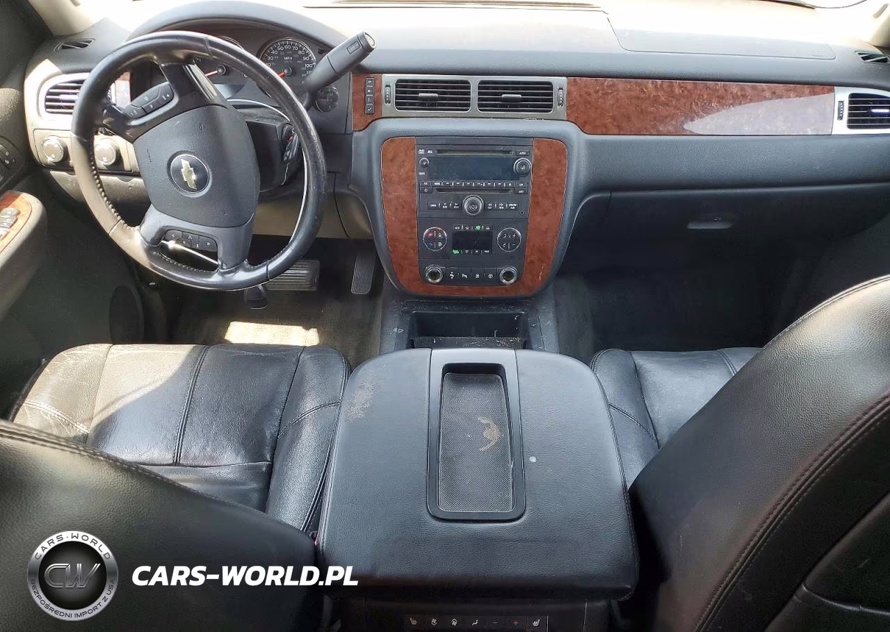 2007 Chevrolet Suburban K1500 VIN:3GNFK16357G132986 - 8