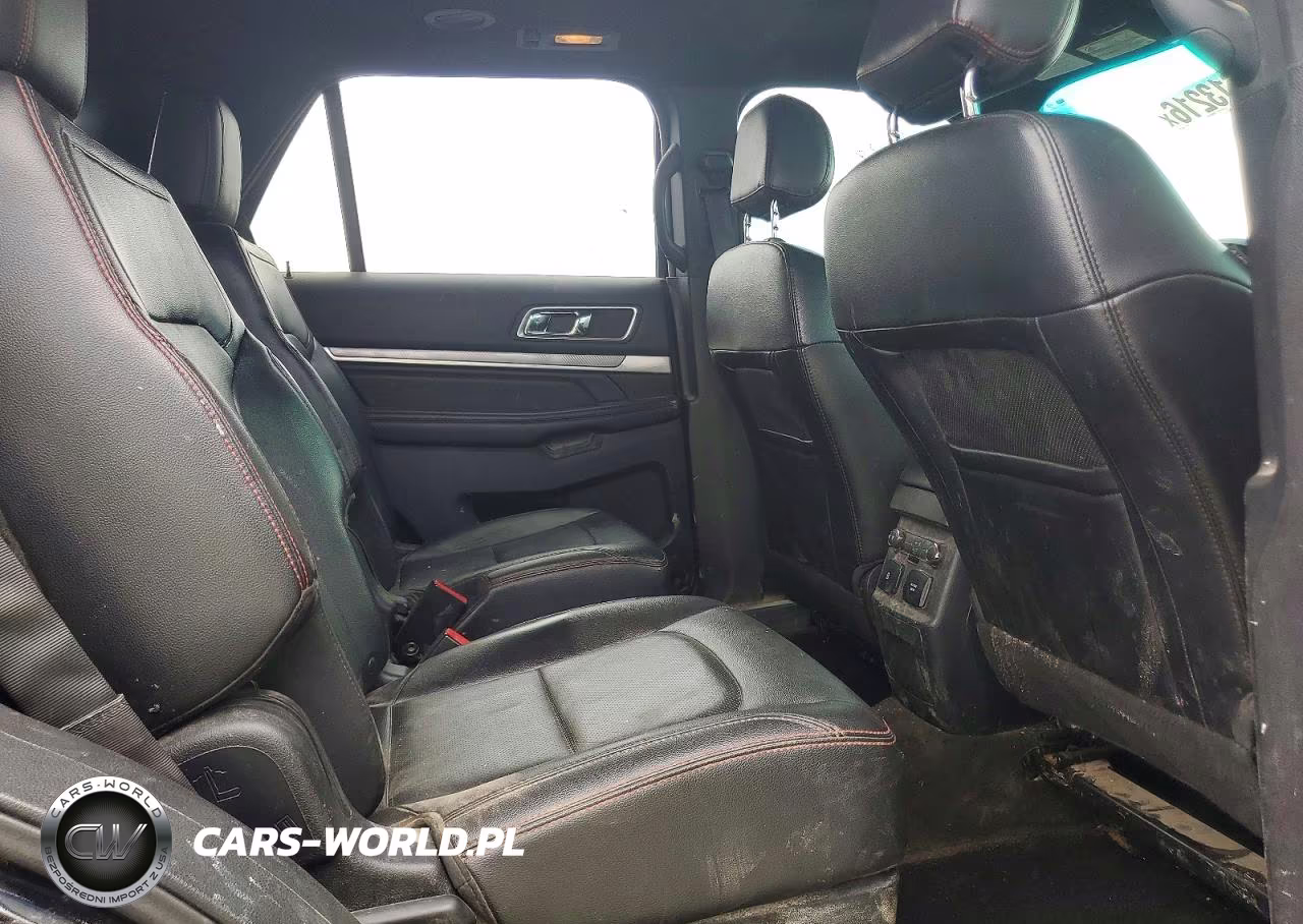 2016 Ford Explorer Sport VIN:1FM5K8GT0GGB20568 - 11