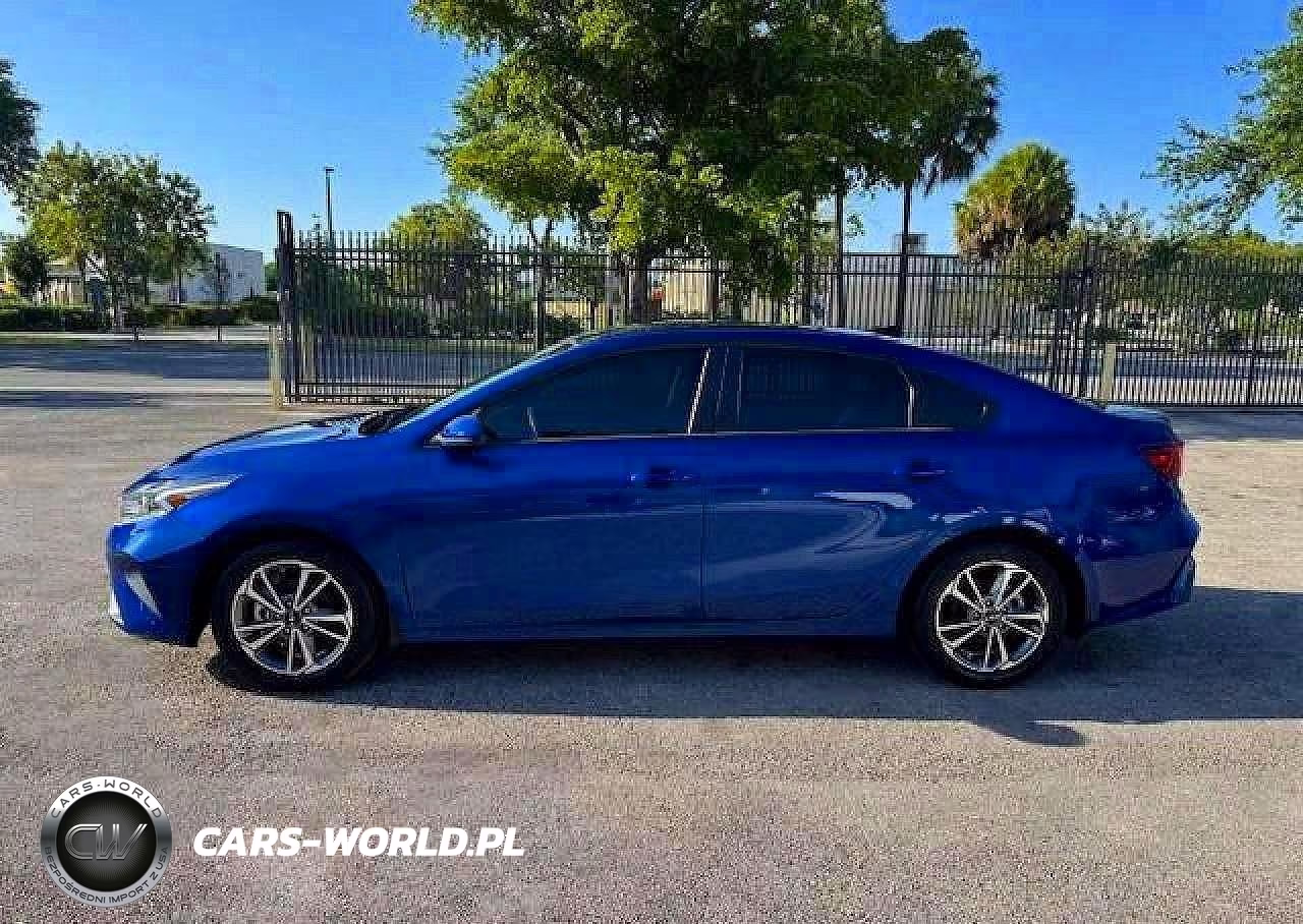 2022 Kia Forte Fe VIN:3KPF24AD4NE464503 - 12