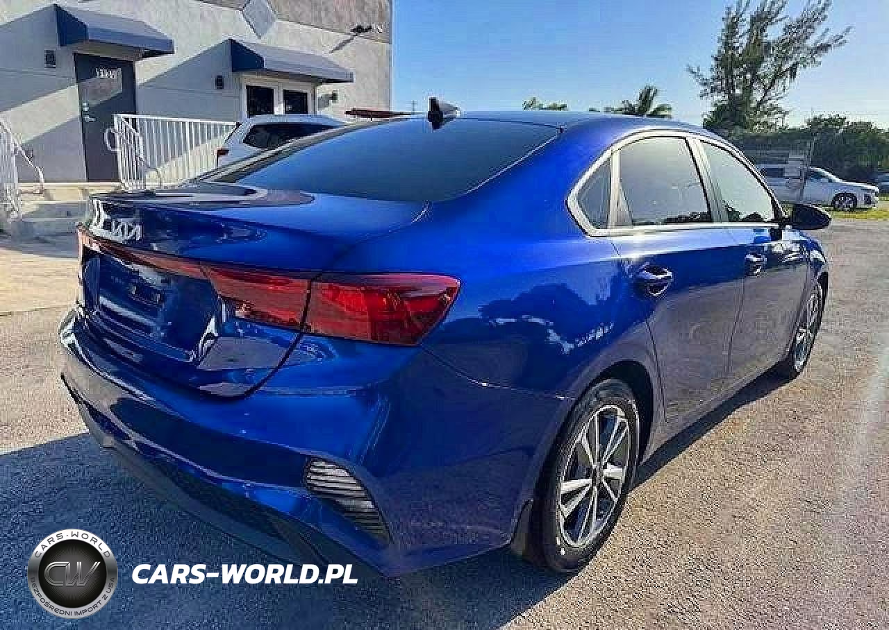 2022 Kia Forte Fe VIN:3KPF24AD4NE464503 - 3