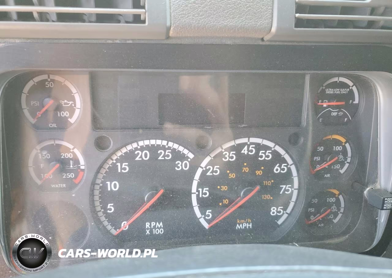2016 Freightliner Cascadia 125 VIN:1FUBGLD54GLHN3580 - 8