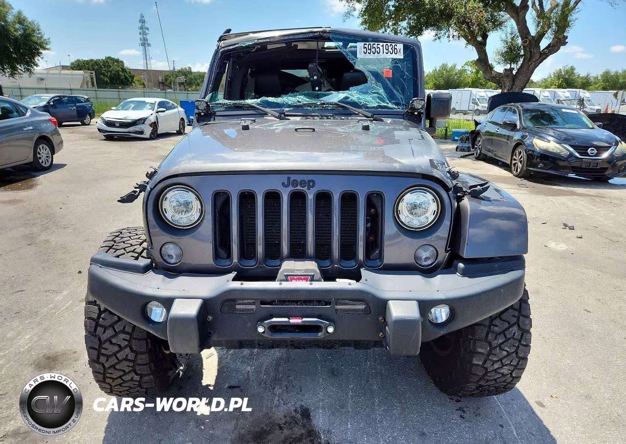 2017 Jeep Wrangler Unlimited Sahara VIN:1C4BJWEG9HL652561 - 9